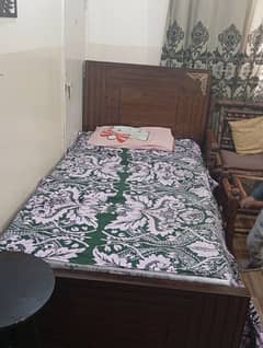 wooden bed for sale with out mattress