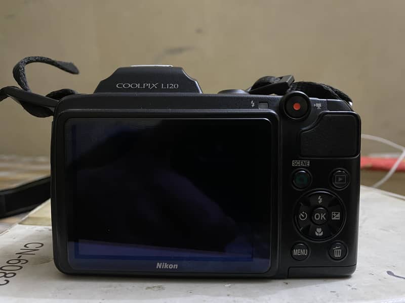 COOLPIX L120 2