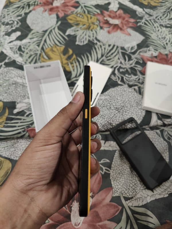 Xiaomi poco x6 pro 12 512 just like brand new device 3