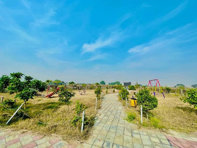 5 Marla Corner Plot For Sale On Investor Price 2