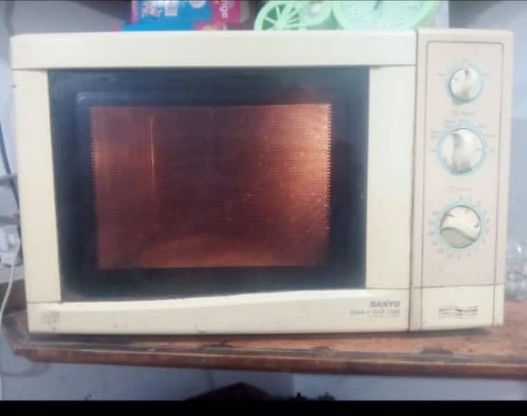 electric oven 0