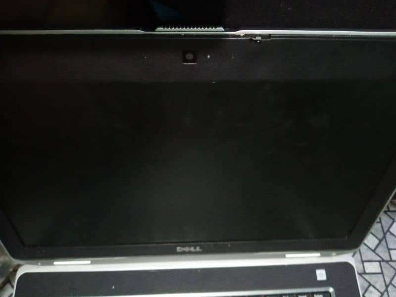 Dell i5 3rd gn/charger 90w/500gb hhd/free bag/urgent sale 5