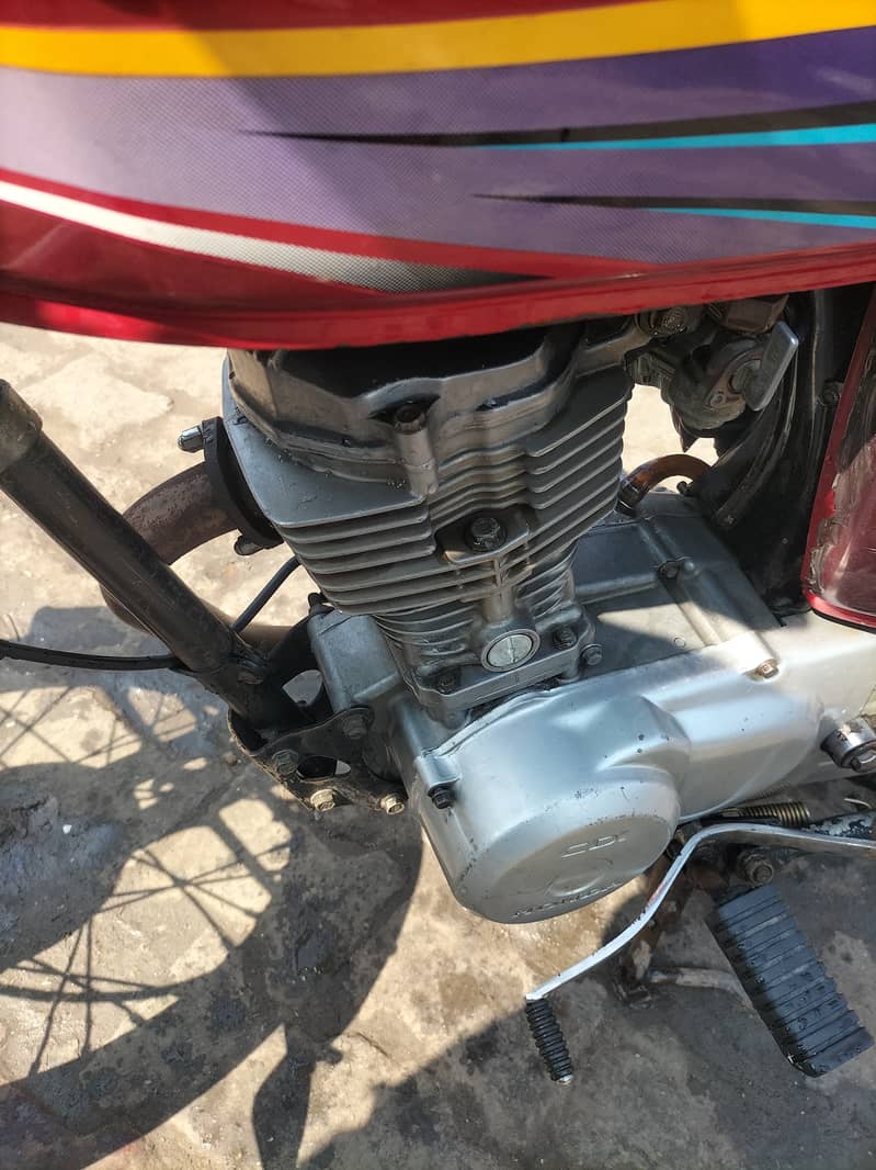 Honda CG 125 2011 3