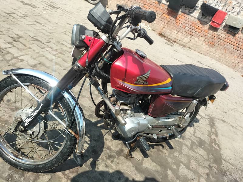 Honda CG 125 2011 8