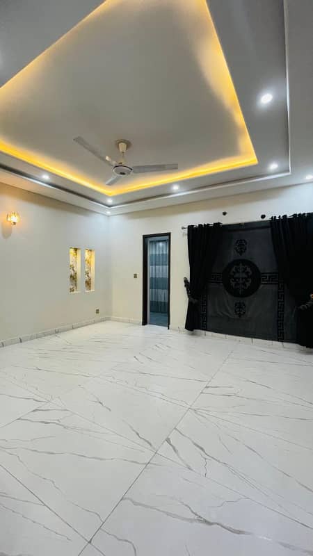 10 Marla Portion Available For Rent In Bahria Town Lahore 1