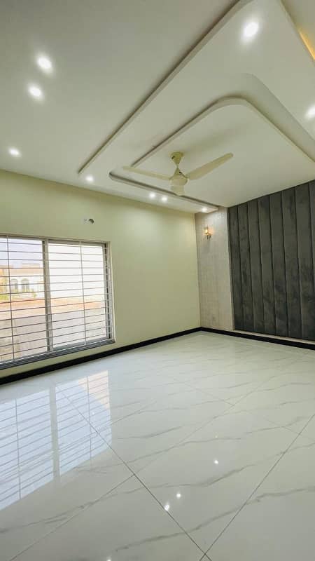 10 Marla Portion Available For Rent In Bahria Town Lahore 10