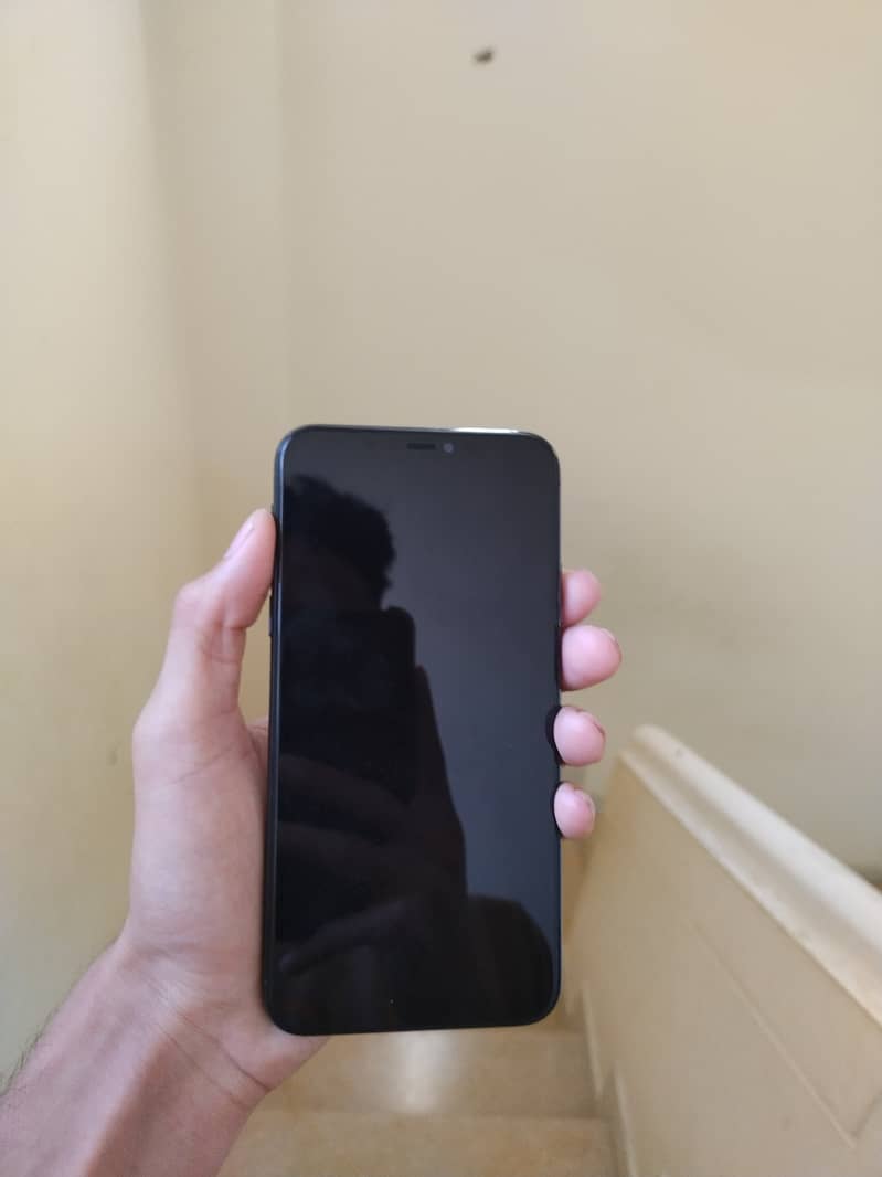 IPhone 11 Pro Max (read description) 2