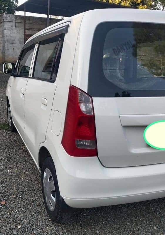 Suzuki Wagon R 2018 1