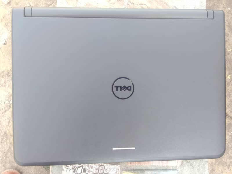 Dell laptop latitude new condition 2