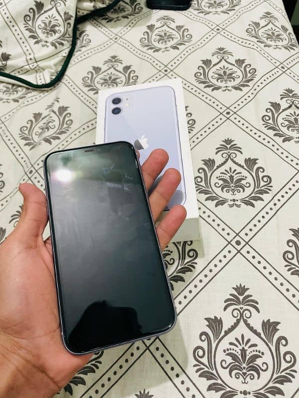 Iphone 11 with box Factory unlock 2