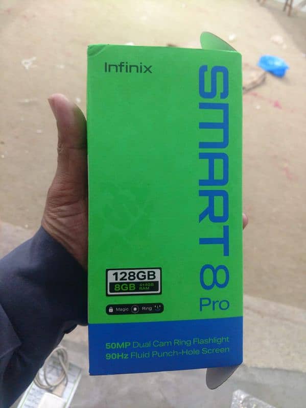 . infinix smart 8 pro 4+4 ram /room /128 2