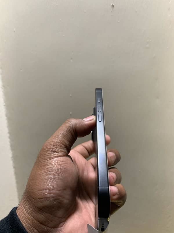 Iphone 16pro jv 256gb non active 3