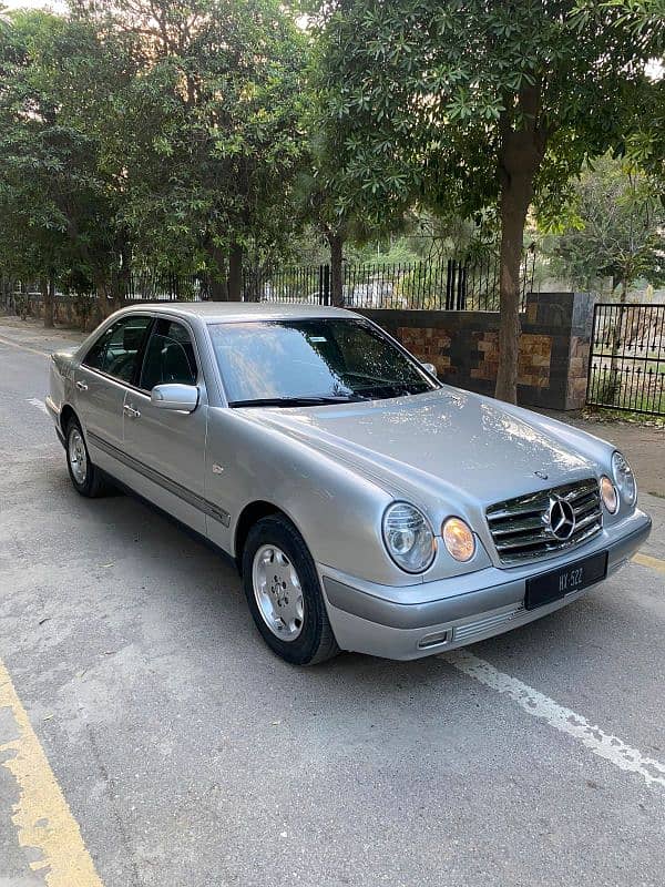 Mercedes E Class 1997 6