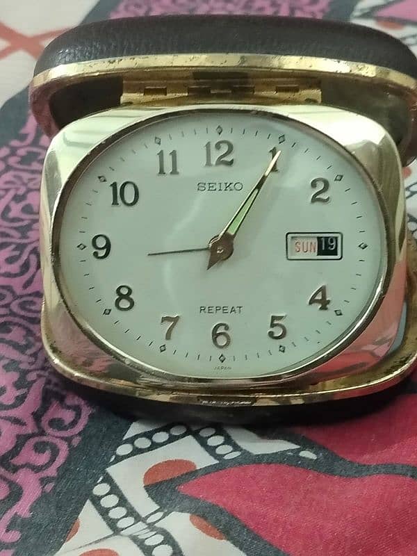 antique Seiko 5 Vintage Japan Alarm Day Date Travel Clock table brass 1