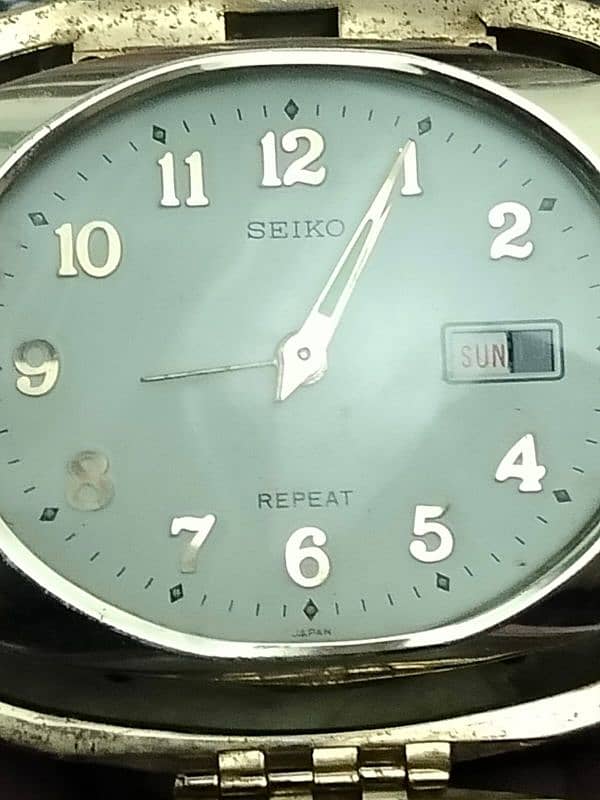 antique Seiko 5 Vintage Japan Alarm Day Date Travel Clock table brass 6