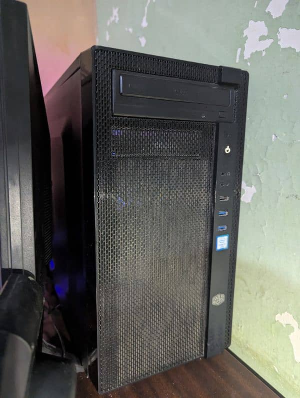 GAMING PC (XEON E3 1290 v2, 16gb ram, 128gb ssd) computer cpu 3