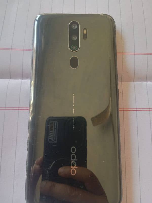 Oppo A5 2020 used like new with box . charger all accessories 0