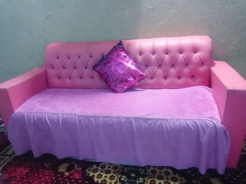 5 seater sofa 2 singal 1 /3 seater 2