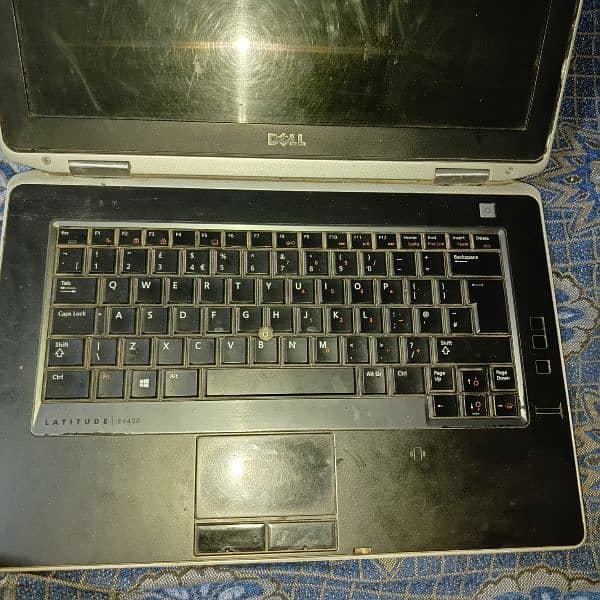 Dell Latitude E6430 Core i5 3rd Generation 1