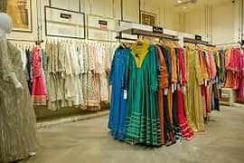 Salesperson required for garments