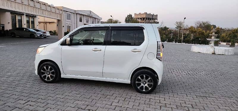 Suzuki Wagon R Stingray 2013/17 full option,push start, 8