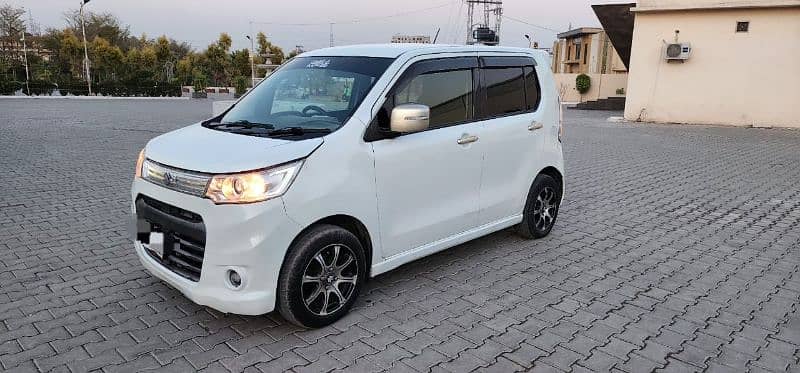 Suzuki Wagon R Stingray 2013/17 full option,push start, 9