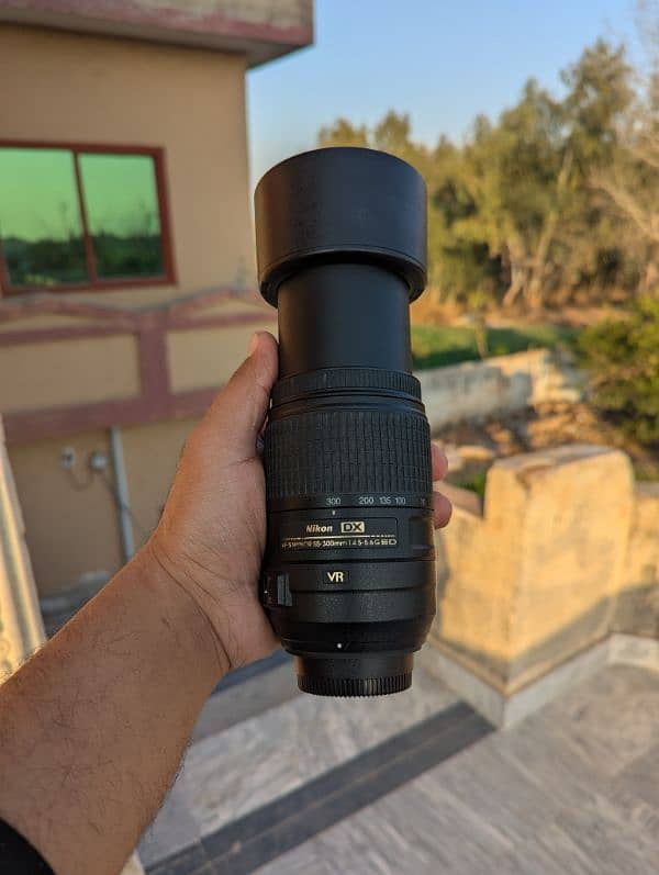 Nikon 55 300 VR zoom lens available for sale 1