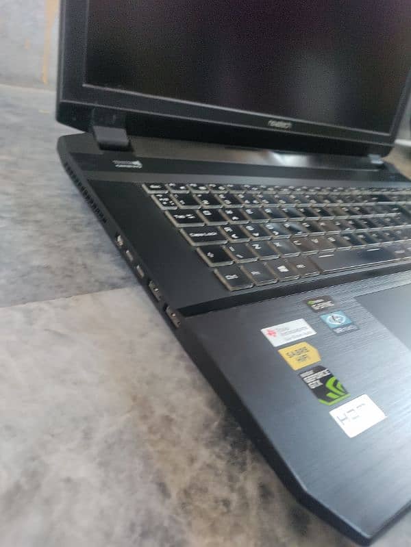 Gaming 8Gb GPU | i7 6th HQ 32Gb 480Gb SSD 17" Laptop 3