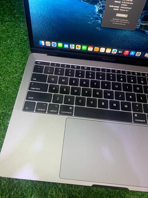 macbook 2017 pro lush condition 1