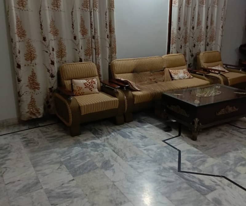 Prime Location In Gulistan-e-Jauhar - Block 13 House Sized 240 Square Yards For sale 10