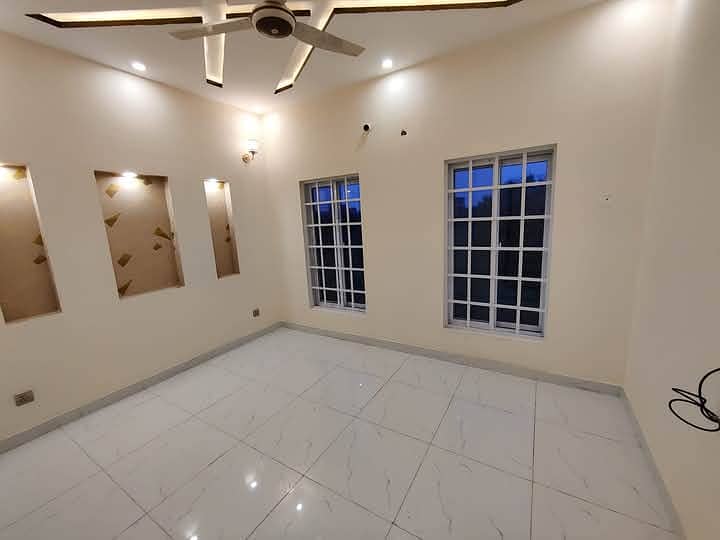 Bahria orchard Lahore rent option available 2