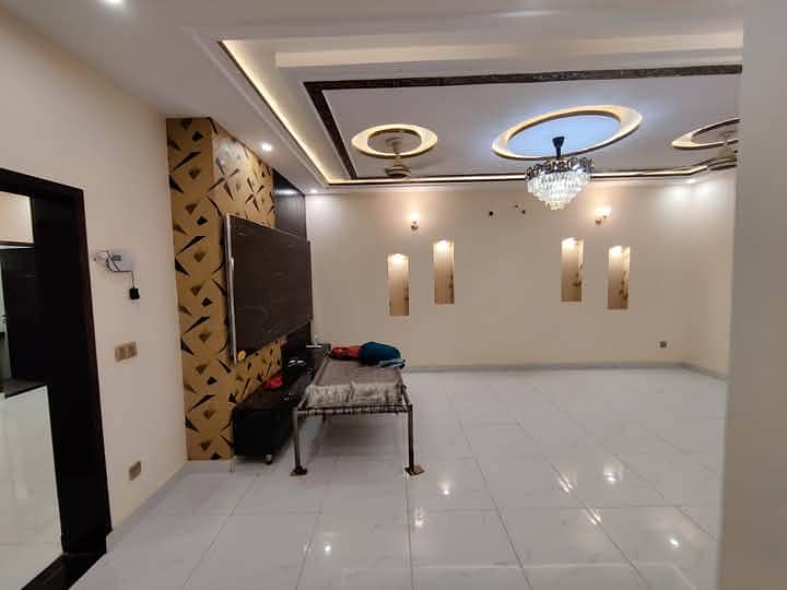 Bahria orchard Lahore rent option available 11