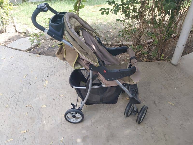 Juniors Brand Stroller and carry cot 0