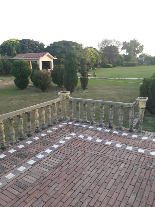 3 ACRE DEVELOPED CORNER FARM HOUSE BAILYPUR,PARALLEL TO SMALL BUSINESS CORPURATION SUNDAR ROAD LAHORE. 6