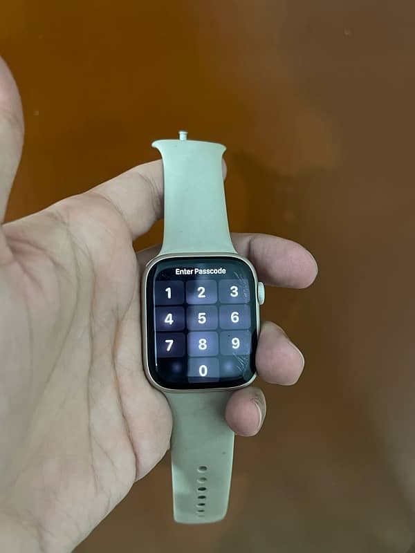 Apple Watch Series 7 45mm 4