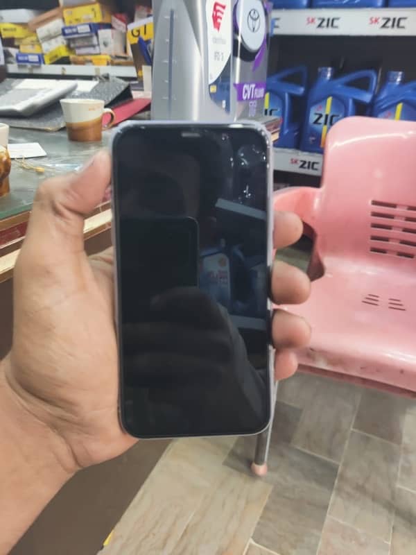 iPhone 11 Pta Approved 128Gb 5