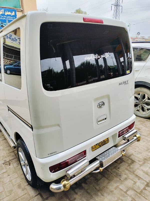 Daihatsu Hijet 2013 3