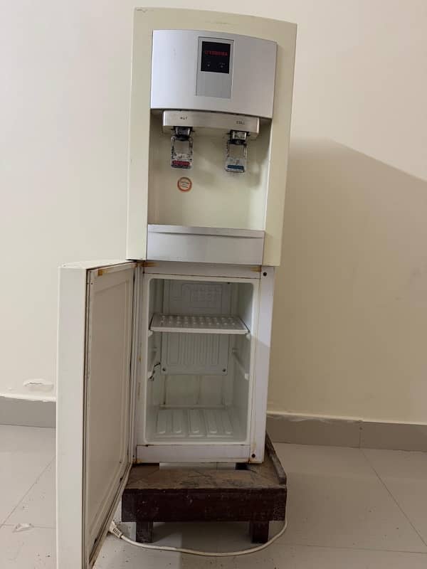 water dispenser - used but in good condition 0