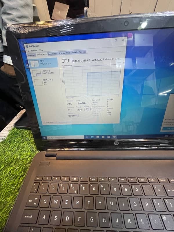 HP Notebook 250 G5 Amd with Graphics Gaming User 5