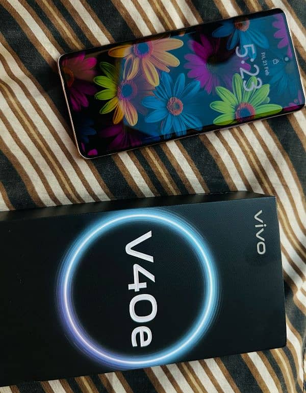 vivo v40e for sale lowest price brown colour only 10days use 2