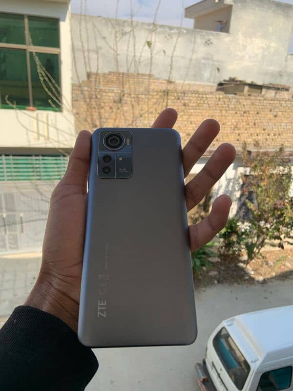 ZTE blade a72s sell only serious Buyer contact 7