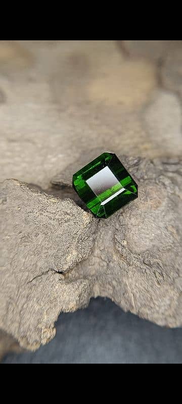 Natural Chrome Green Tourmaline stone original gemstone Beroj 1