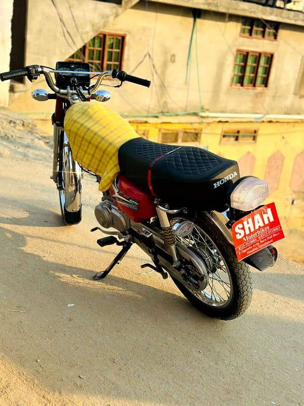 Honda CG 125 Red colour 23 model condition out class ha 1