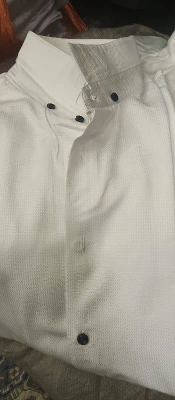 branded shirt's important avil White shirt's hugo boss . . . zara man. 5