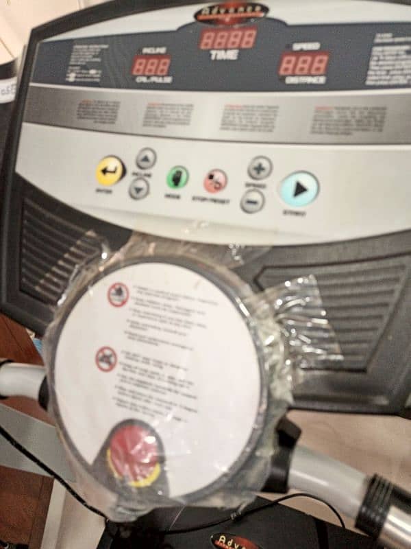 Treadmill Advance Fitness Machine 2