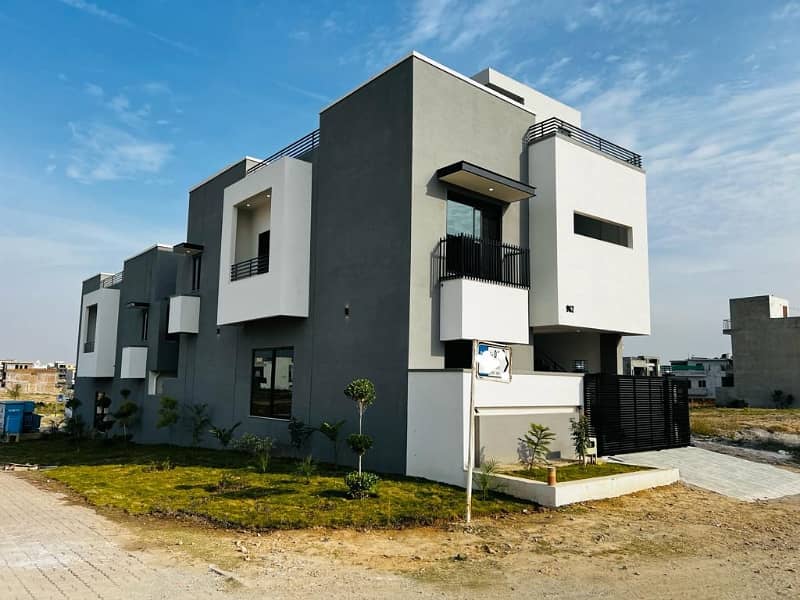 5 Marla Designer House for sale in Mumtaz City 1