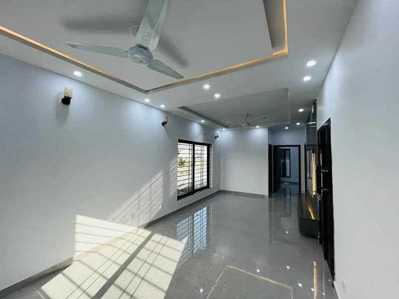 5 Marla Designer House for sale in Mumtaz City 4