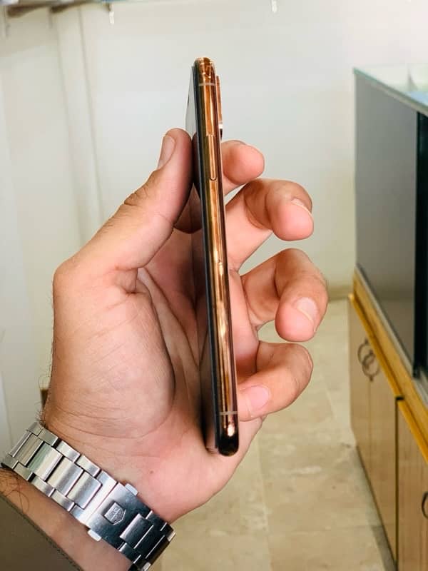 IphoneXs64. Gb PTA APPROVED 3