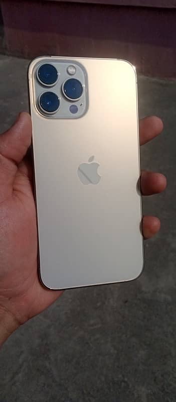 I Phone 13 pro max Gold Color 128 GB 0