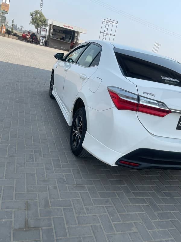 Toyota Corolla GLI 2020 Super white 4